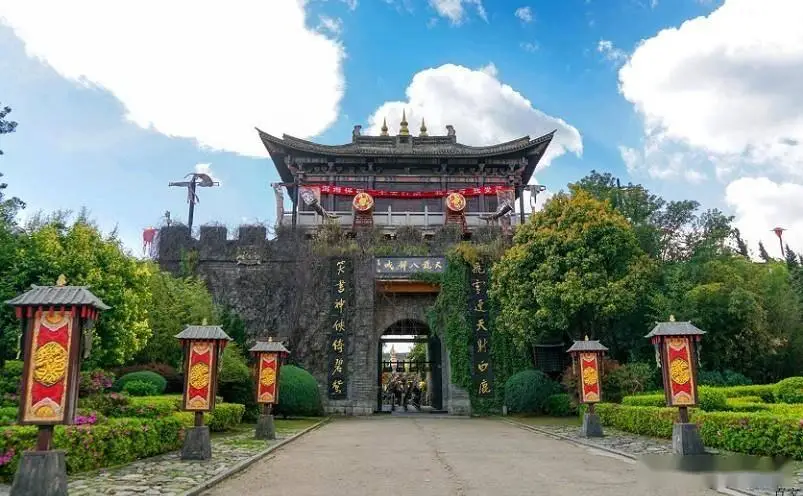 大理旅游攻略_苍山洱海景点推荐_大理西双版纳旅游攻略