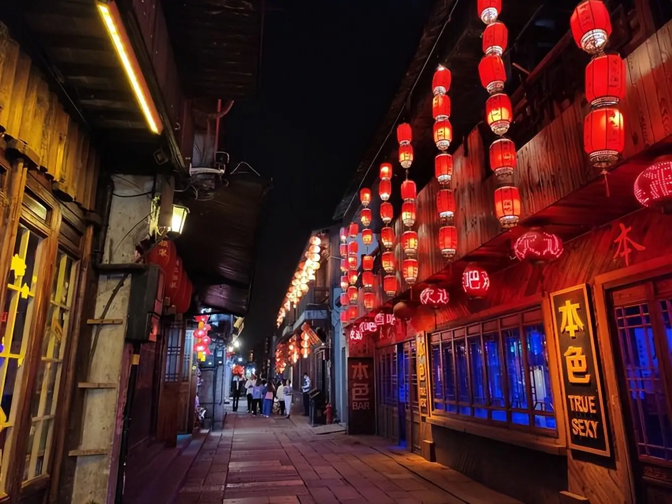 西塘旅游攻略吃_烟雨长廊漫步体验_西塘古镇两日游