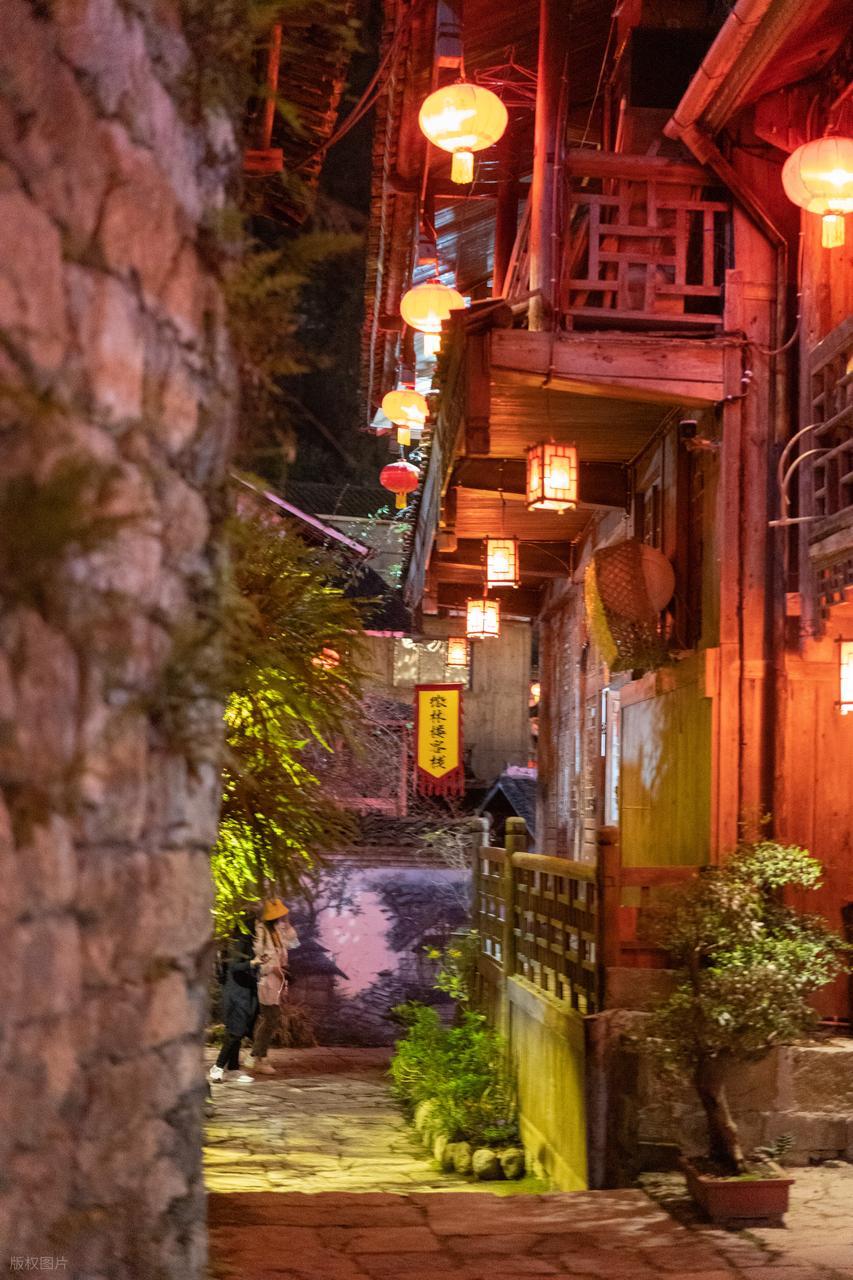 重庆酉阳旅游攻略_酉阳旅游攻略_退休后旅游攻略
