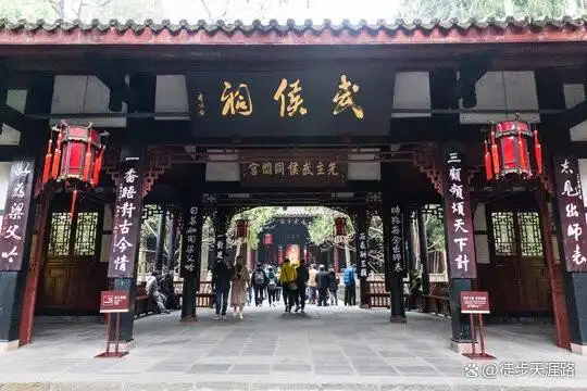 四川人文美食旅行路线_成都乐山峨眉5日游_峨眉山乐山旅游攻略