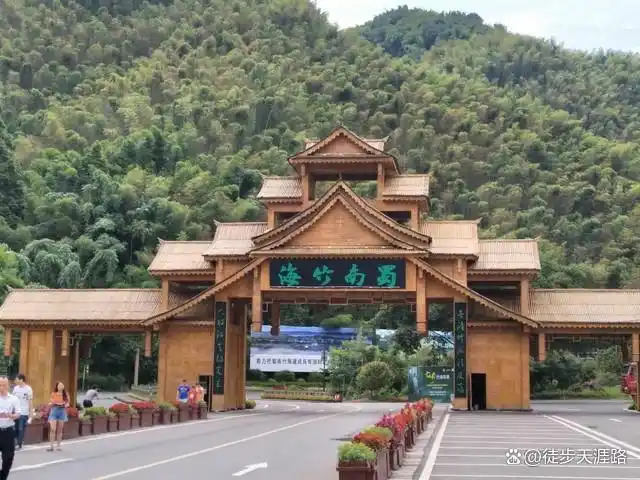 成都乐山峨眉5日游_峨眉山乐山旅游攻略_四川人文美食旅行路线