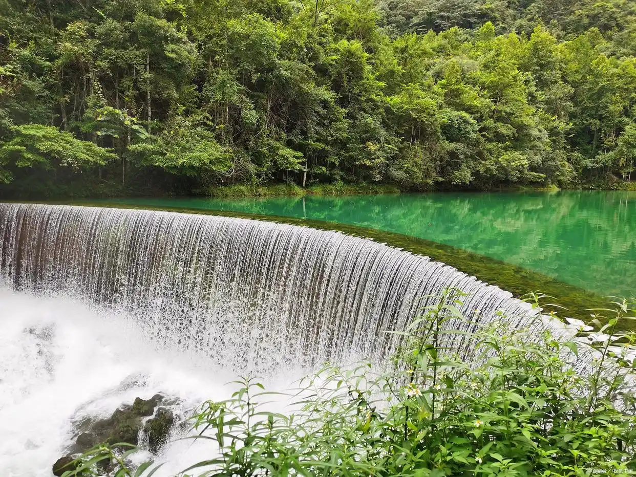 云南罗平九龙瀑布_罗平九龙瀑布旅游攻略_罗平夏季瀑布旅游攻略