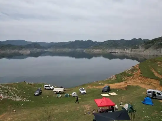 贵州旅游特色景点推荐_支嘎阿鲁湖旅游攻略_贵州支嘎阿鲁湖露营好地方