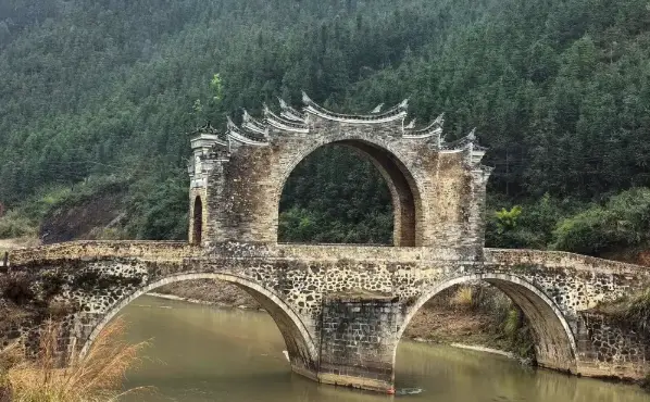 南武当山关西围旅游攻略_龙南小武当山旅游攻略_江西龙南十大旅游景点