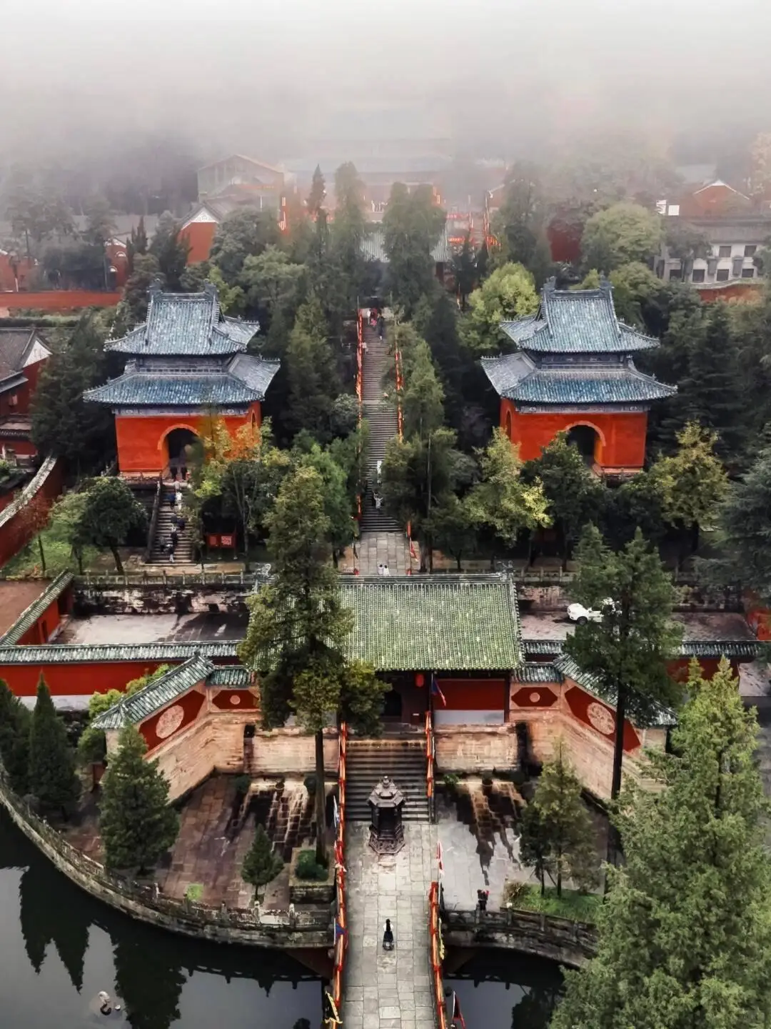 武当山全年免费门票政策_武当山自驾游旅游攻略_湖北武当山免票条件